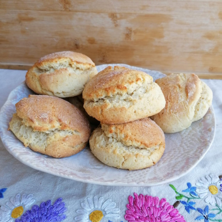 Quer Bake Plain Scones To Adapt As You Wish